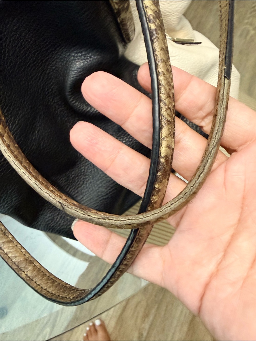 Coach Black & Cream Pebbled Leather Shoulder Hobo with snake print handles - Picture 6 of 15